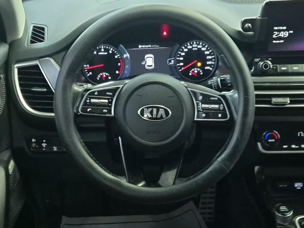 KIA Seltos - Vista 9