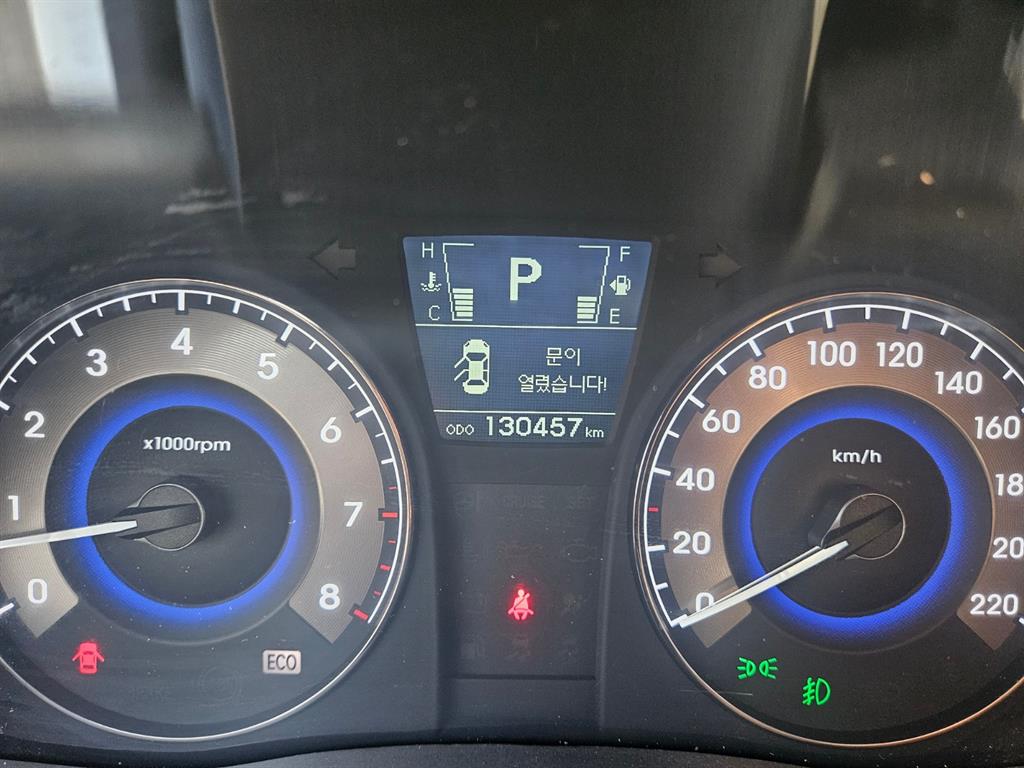 HYUNDAI Accent - Vista 6