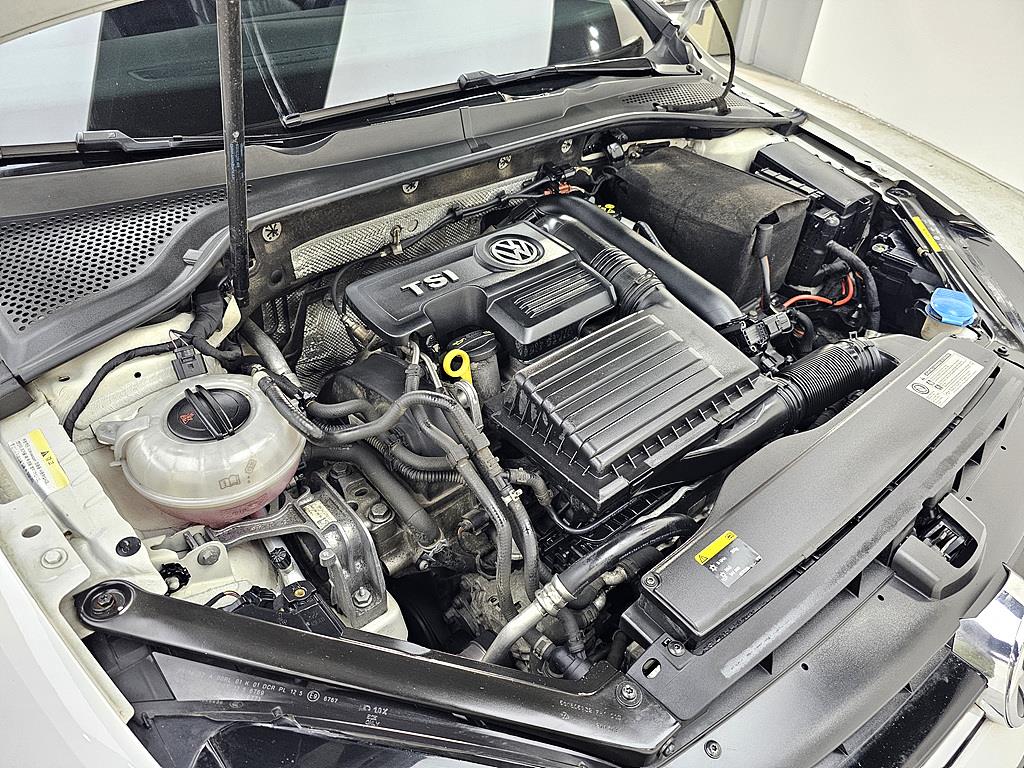 Volkswagen Golf - Vista 6