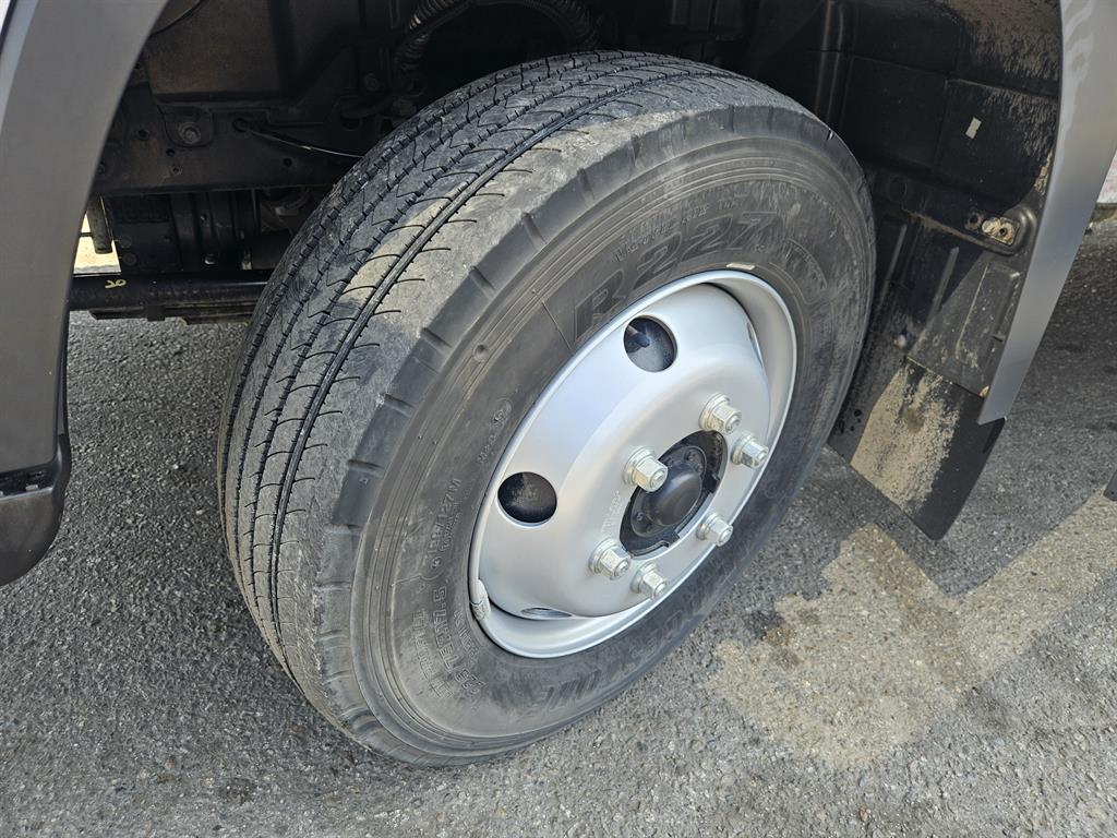 medium and large cargo truck 2024 Blanco - Importación desde Corea - HF Imports Iquique - Foto 13