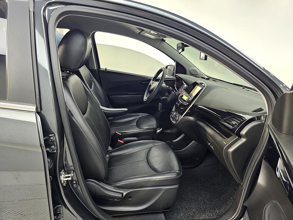 Chevrolet Spark - Vista 11