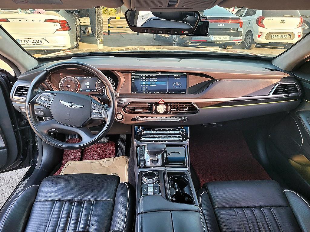 Genesis EQ900 - Vista 5