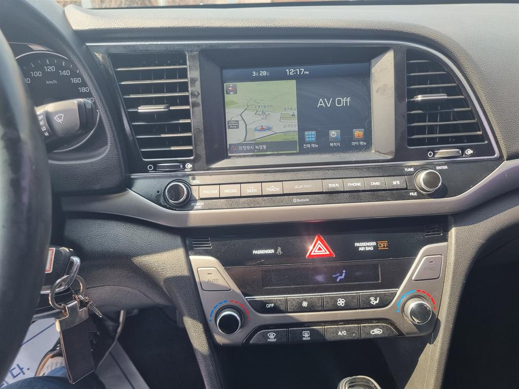 HYUNDAI Avante 2017 Gris - Importación desde Corea - HF Imports Iquique - Foto 13