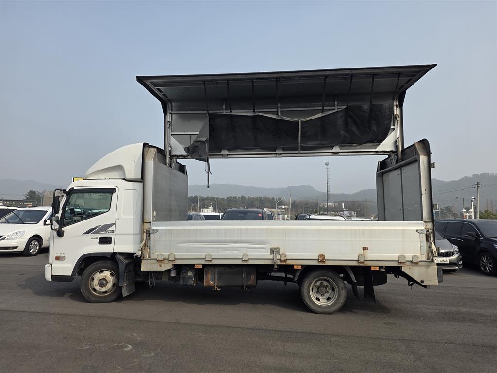medium and large cargo truck 2015 Blanco - Importación desde Corea - HF Imports Iquique - Foto 18