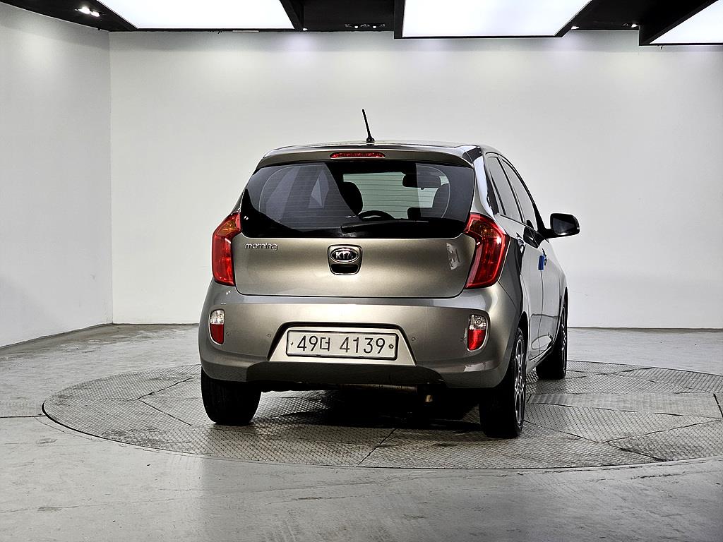 KIA Morning - Vista 3