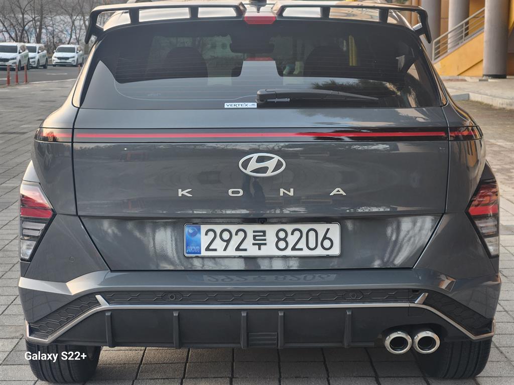 HYUNDAI Kona - Vista 4