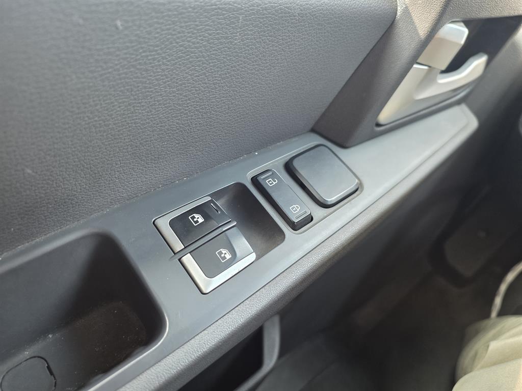 medium and large cargo truck - Vista 12