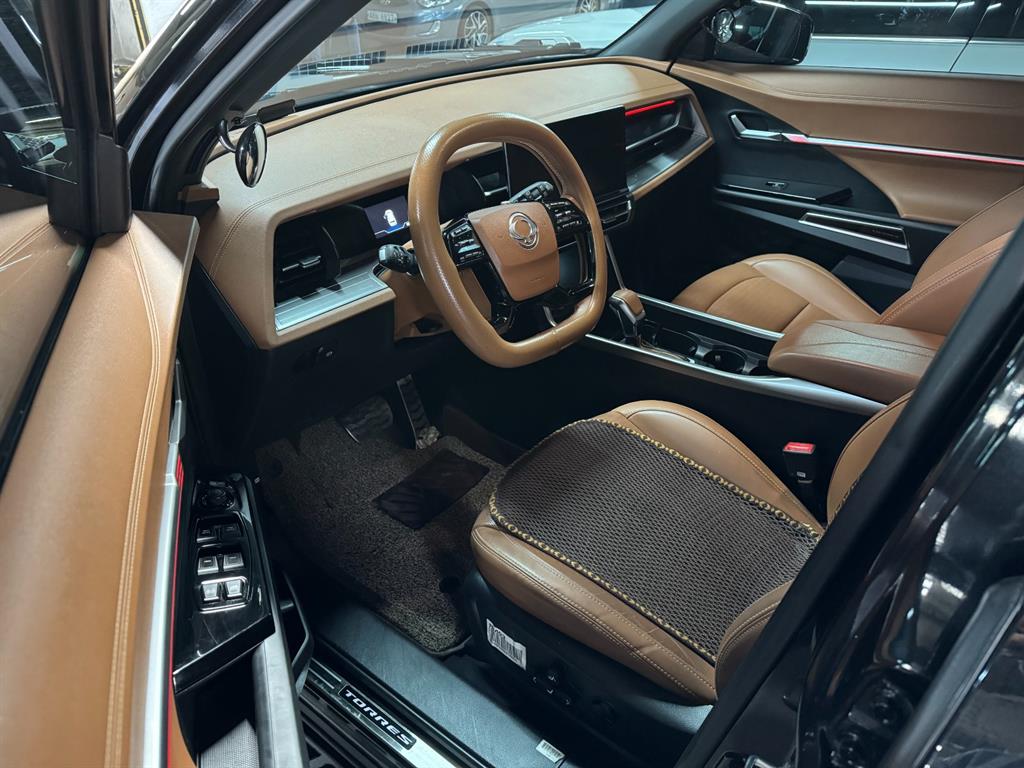 Ssangyong Torres - Vista 6
