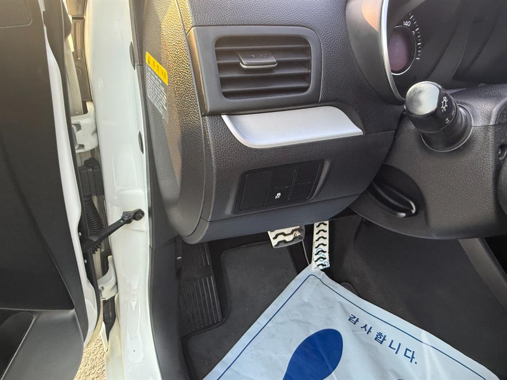 KIA Morning - Vista 11