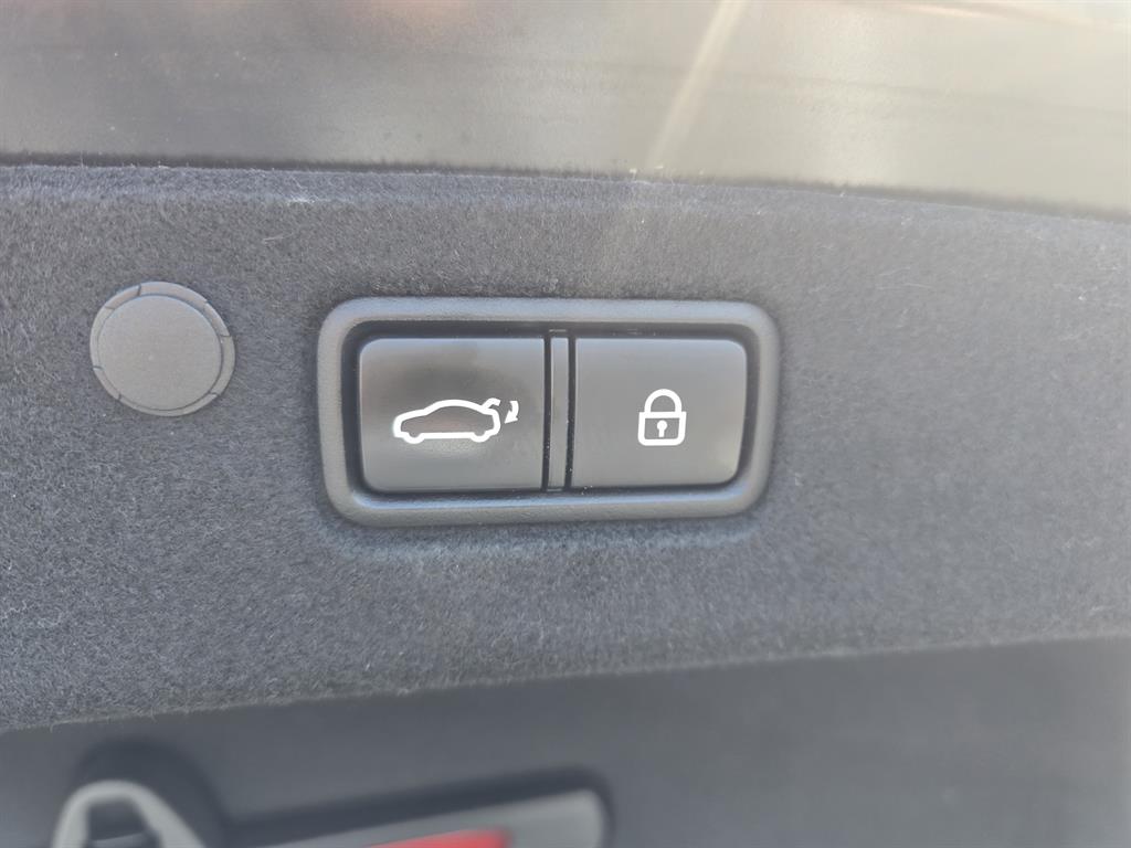 HYUNDAI Grandeur - Vista 7