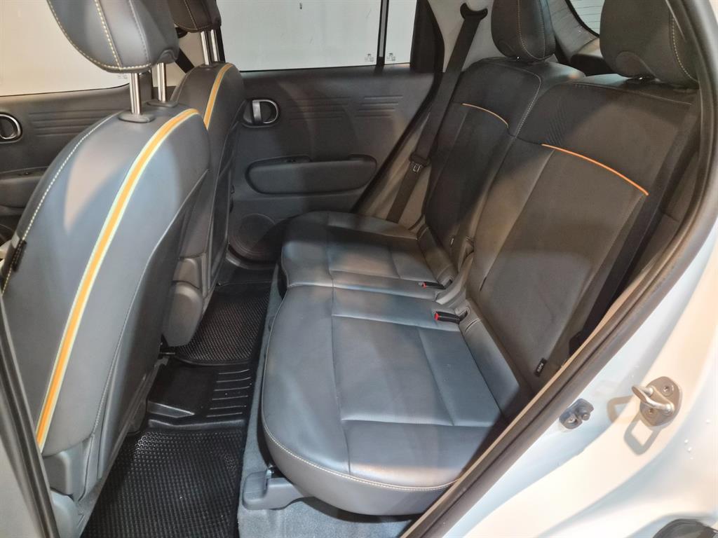 HYUNDAI Casper - Vista 7