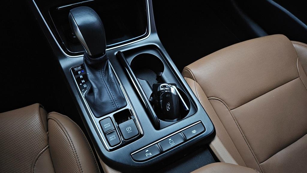 HYUNDAI Grandeur - Vista 12