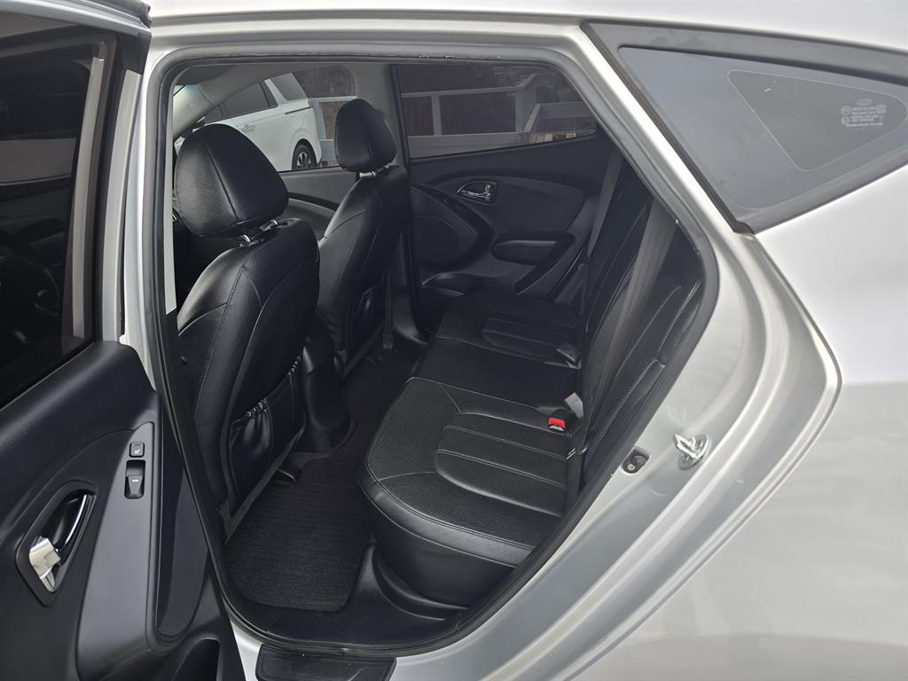 HYUNDAI Tucson - Vista 10