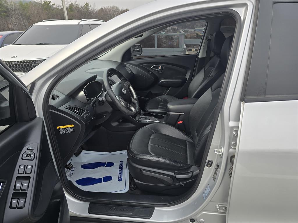 HYUNDAI Tucson - Vista 9