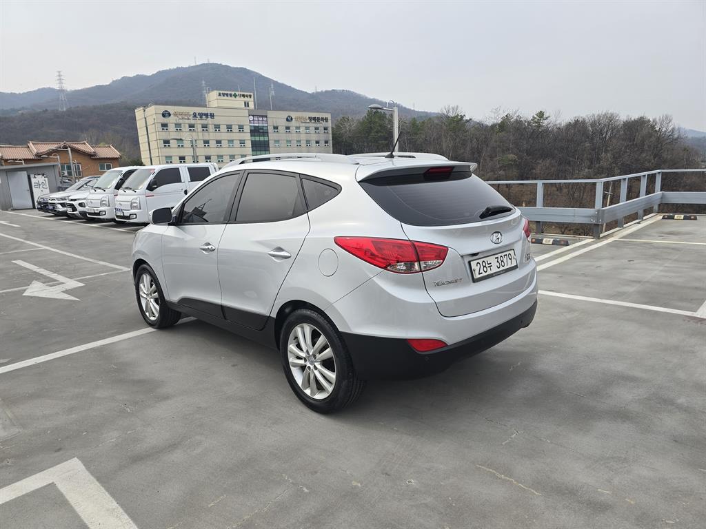 HYUNDAI Tucson - Vista 5