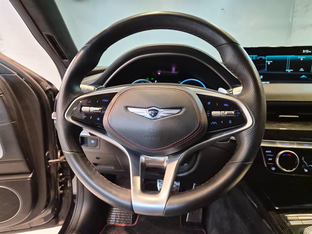 Genesis G80 - Vista 8