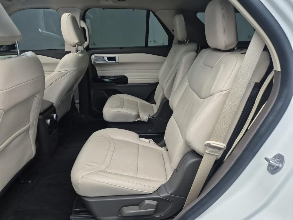 Ford Explorer - Vista 8