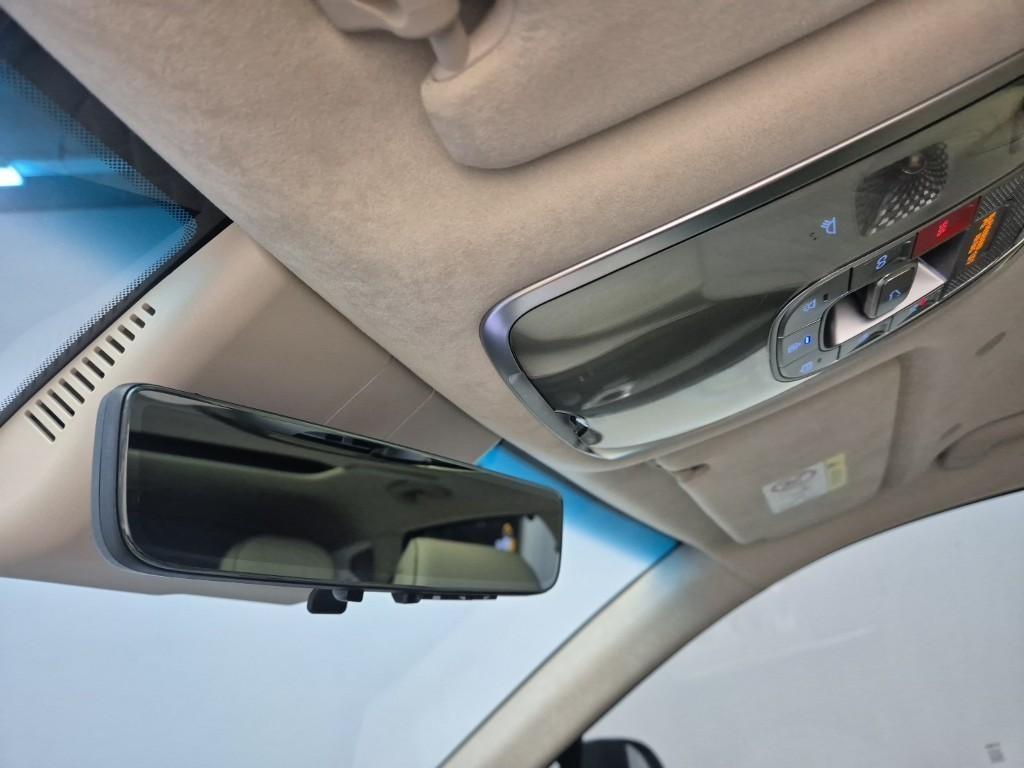 Genesis GV80 - Vista 9