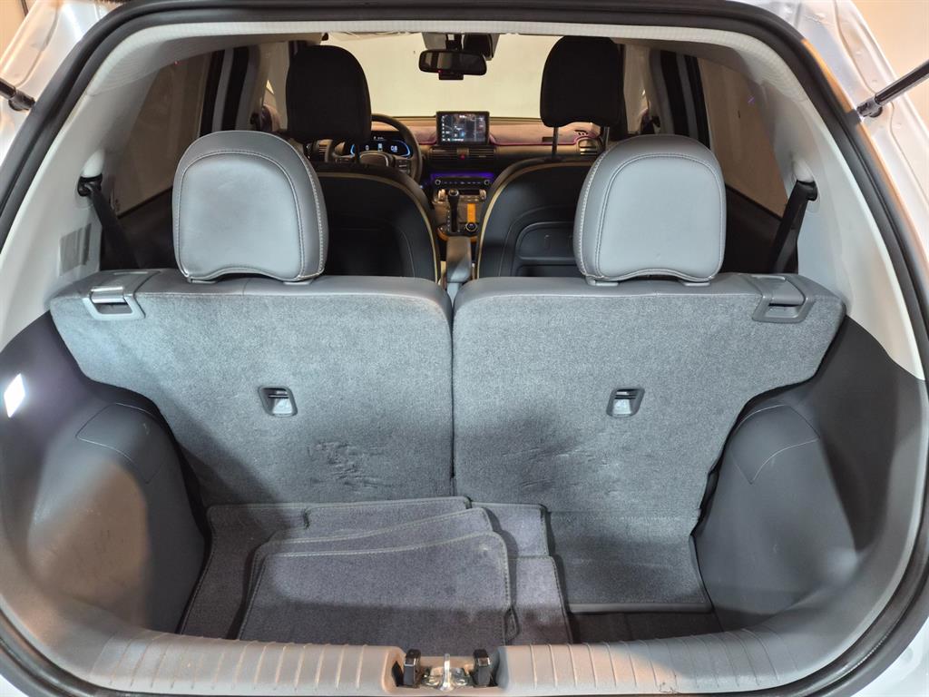 HYUNDAI Casper - Vista 5