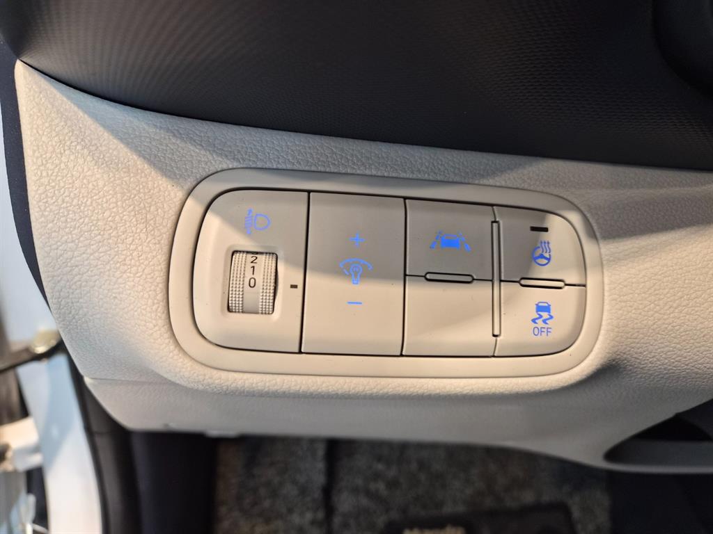 HYUNDAI Venue - Vista 12