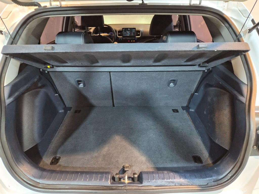 HYUNDAI Venue - Vista 5