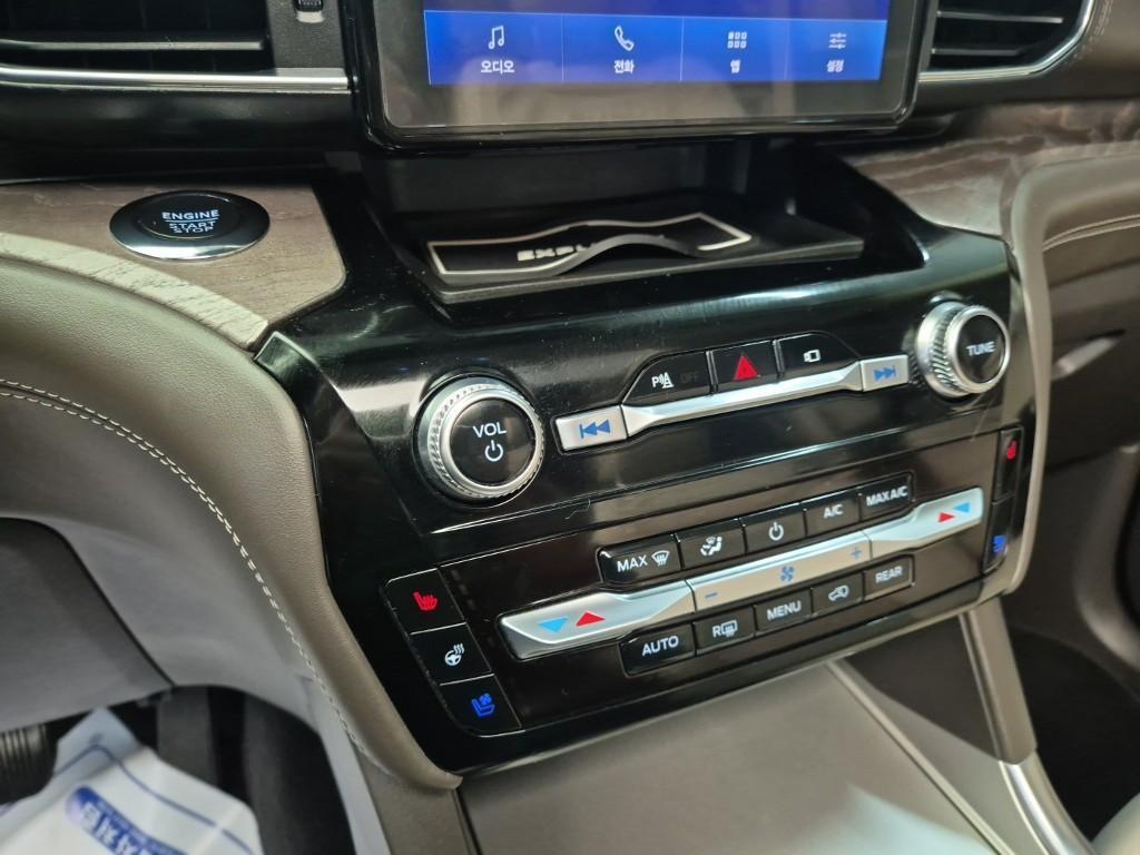 Ford Explorer - Vista 10