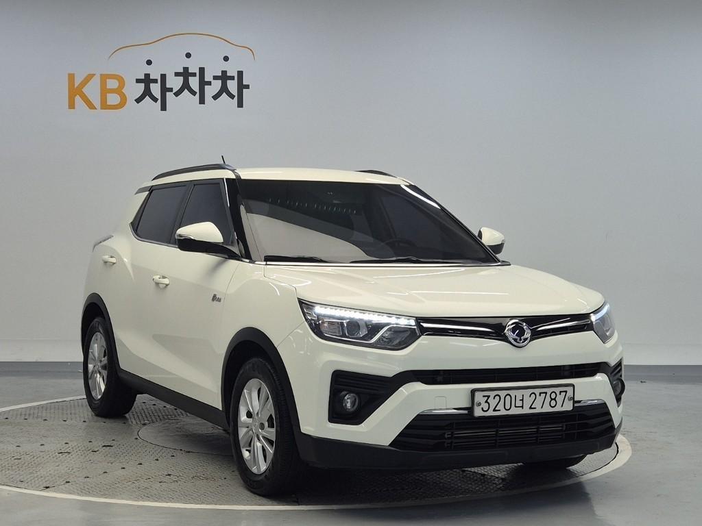 Ssangyong Tivoli - Vista 4