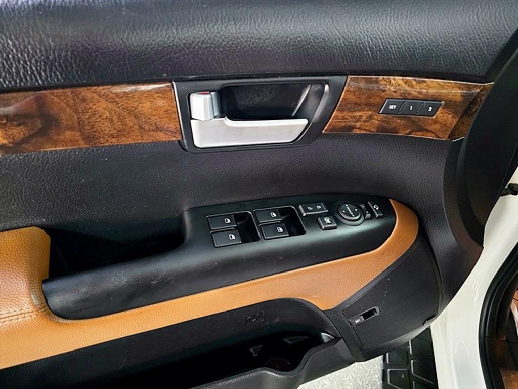 KIA Mohave - Vista 9