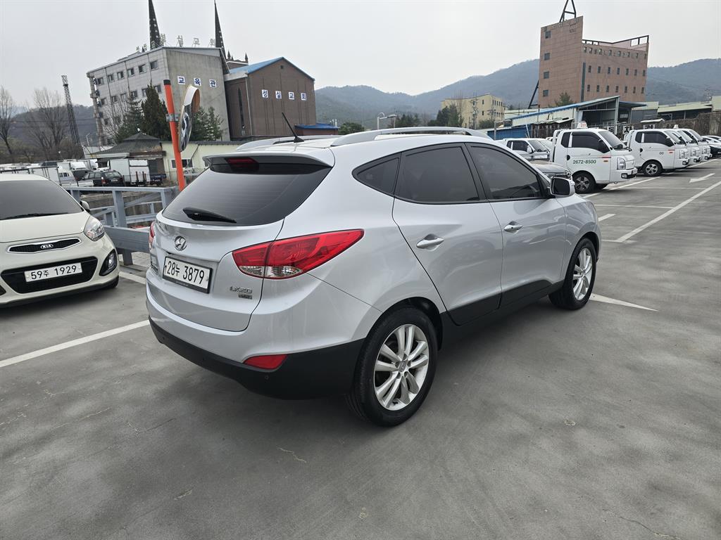 HYUNDAI Tucson - Vista 4