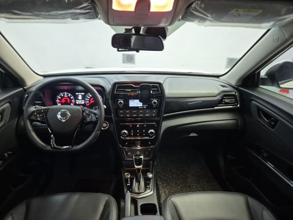 Ssangyong Tivoli - Vista 7