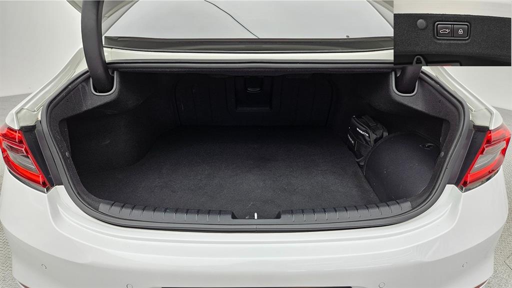 HYUNDAI Grandeur 2019 Blanco - Importación desde Corea - HF Imports Iquique - Foto 19