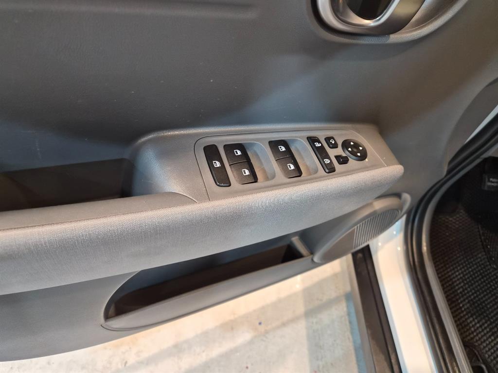 HYUNDAI Casper - Vista 11