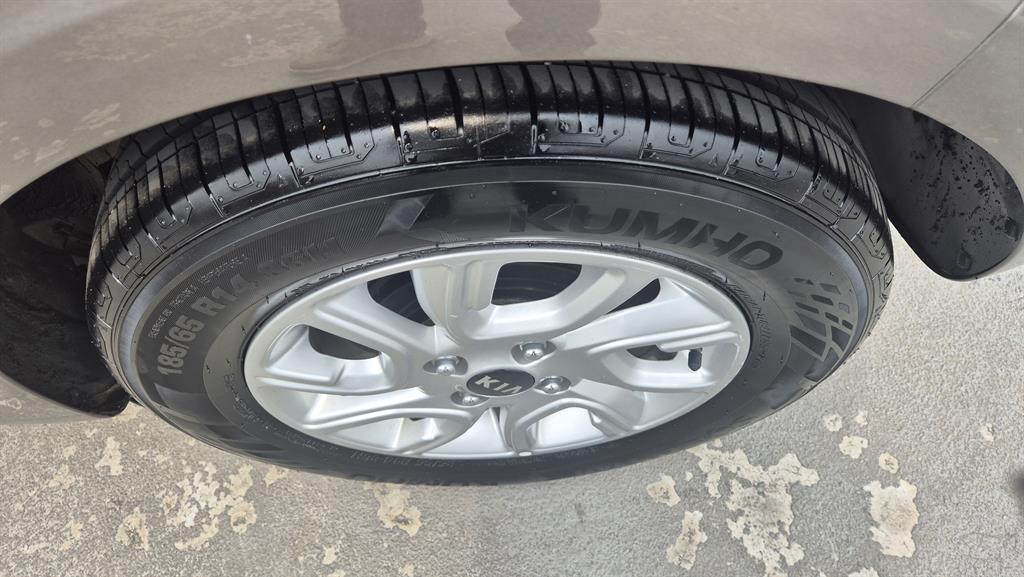 KIA Morning - Vista 11