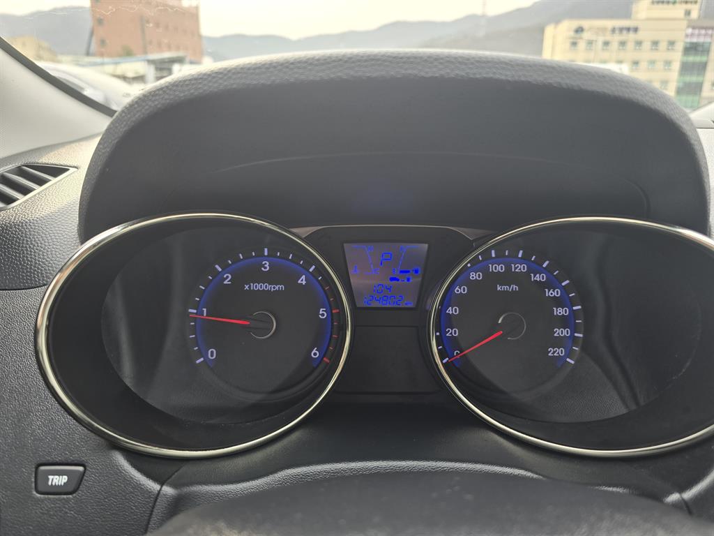 HYUNDAI Tucson 2012 Plateado - Importación desde Corea - HF Imports Iquique - Foto 14