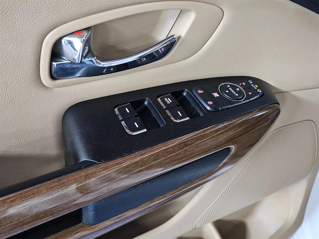 KIA Carnival 2016 Blanco - Importación desde Corea - HF Imports Iquique - Foto 14