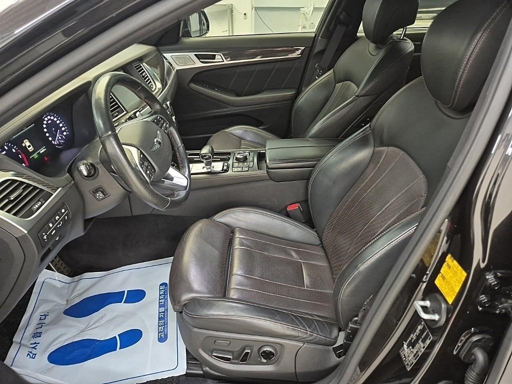 Genesis G80 - Vista 11