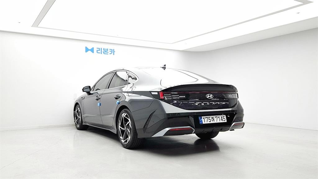 HYUNDAI Sonata - Vista 6