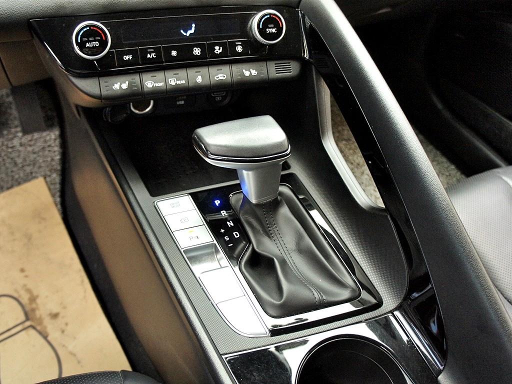 HYUNDAI Avante 2023 Negro - Importación desde Corea - HF Imports Iquique - Foto 11