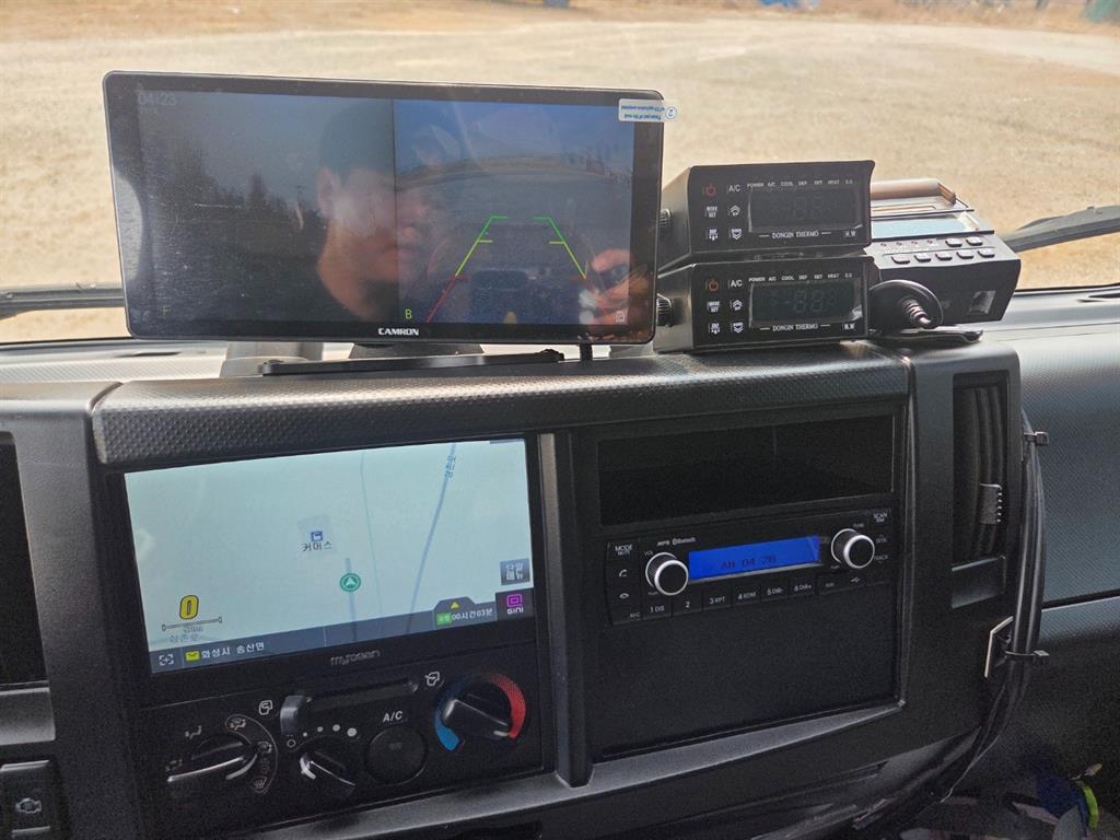 medium and large cargo truck 2024 Blanco - Importación desde Corea - HF Imports Iquique - Foto 15