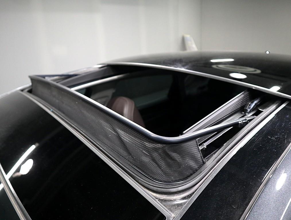 HYUNDAI Grandeur - Vista 7