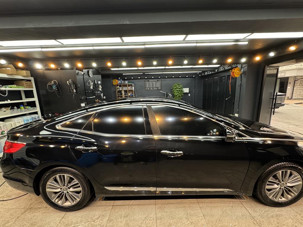 HYUNDAI Grandeur - Vista 7