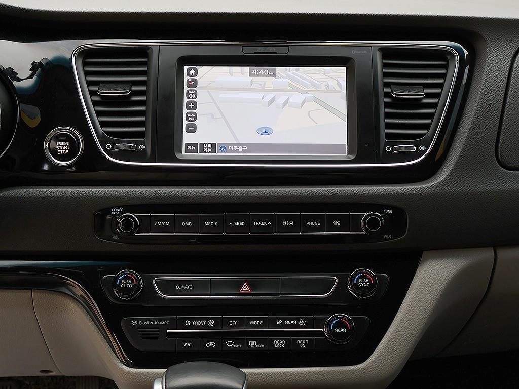 KIA Carnival 2017 Gris - Importación desde Corea - HF Imports Iquique - Foto 14