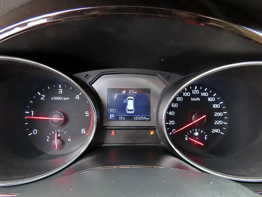 KIA Carnival - Vista 8