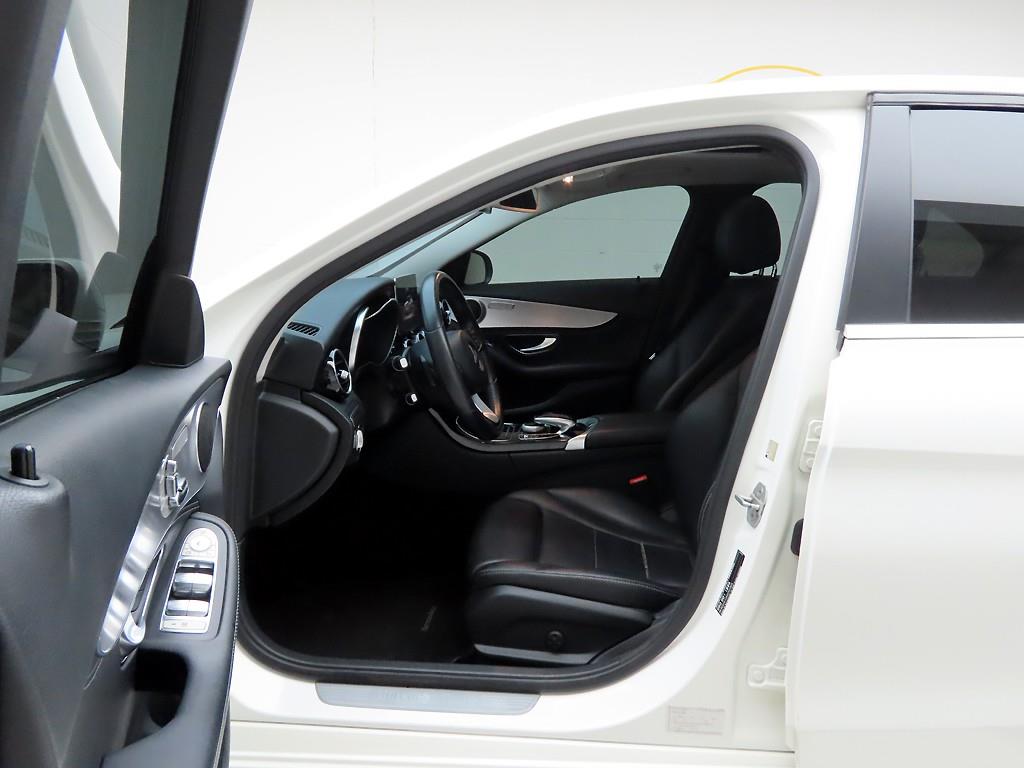 Mercedes Benz C Class - Vista 12