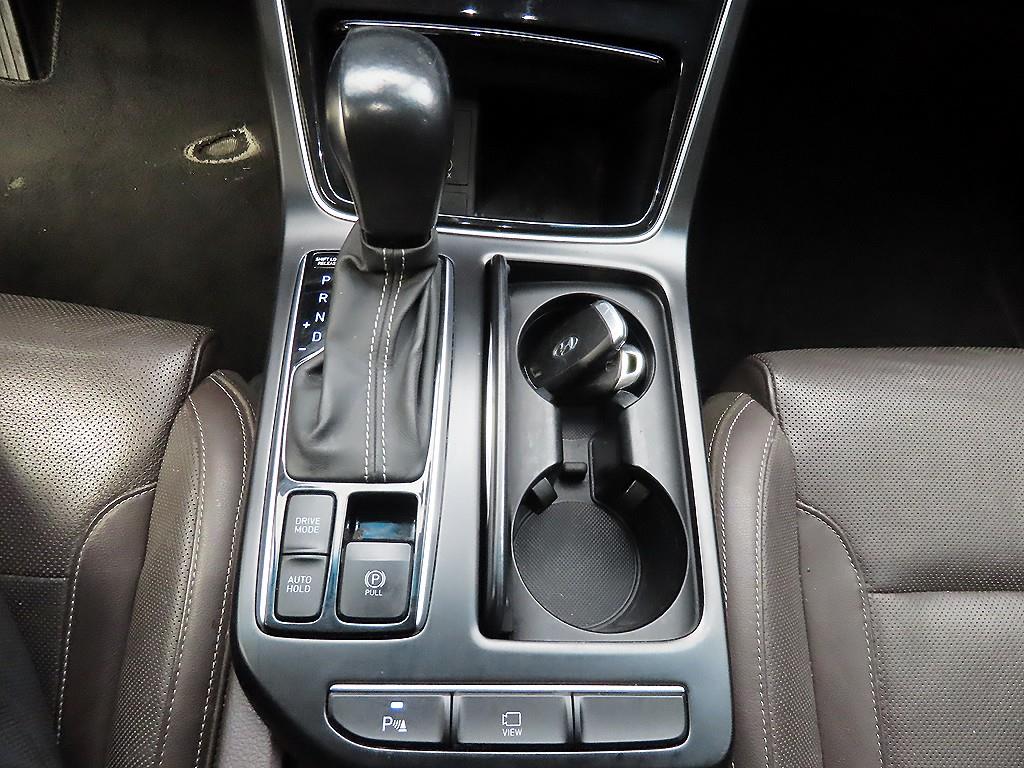 HYUNDAI Grandeur - Vista 10