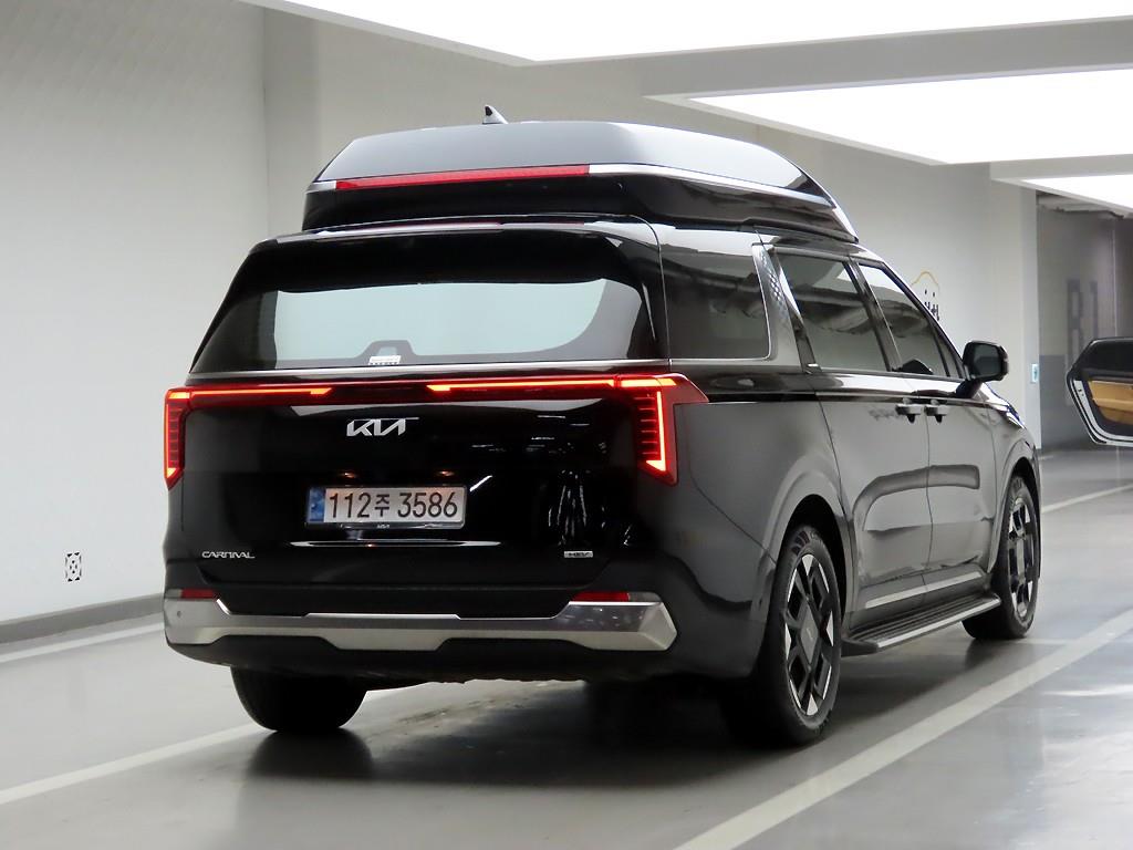 KIA Carnival - Vista 4
