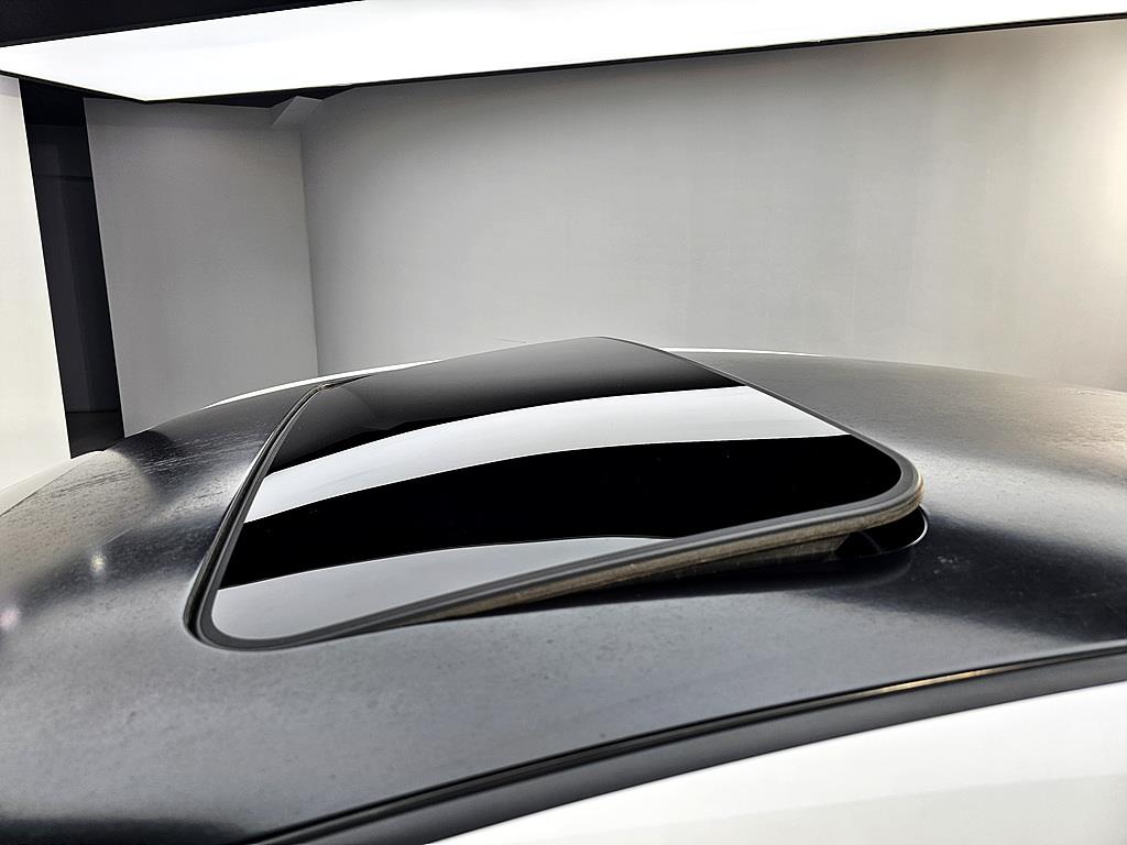 HYUNDAI Avante - Vista 12