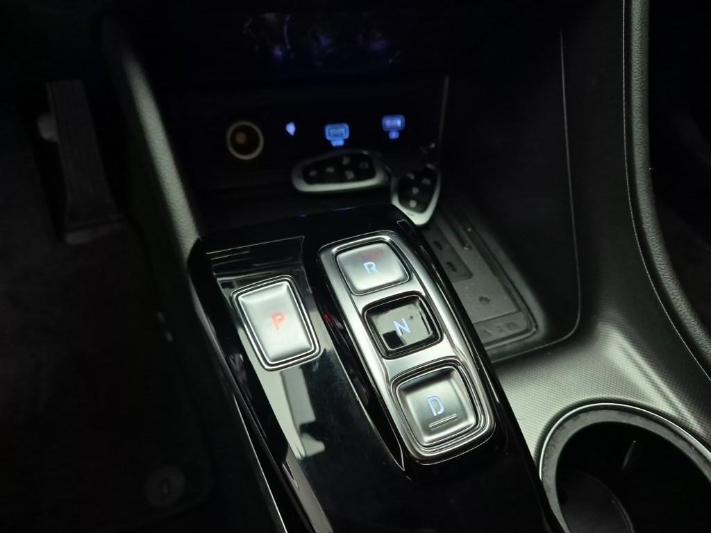 HYUNDAI Sonata - Vista 8