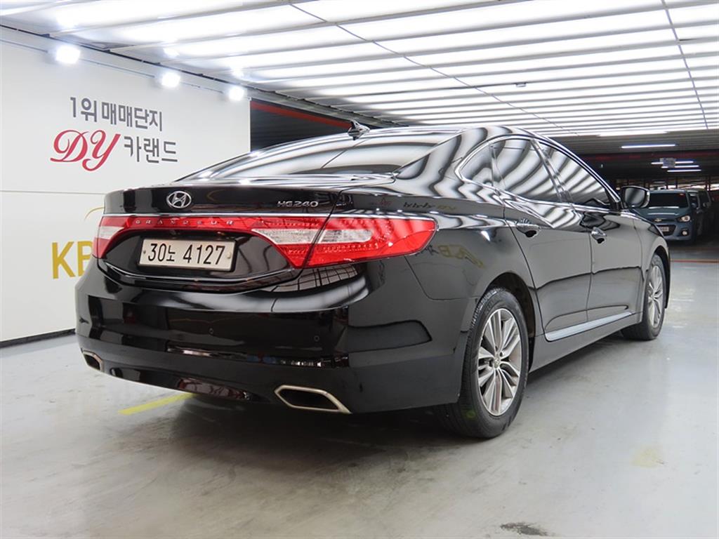 HYUNDAI Grandeur - Vista 4