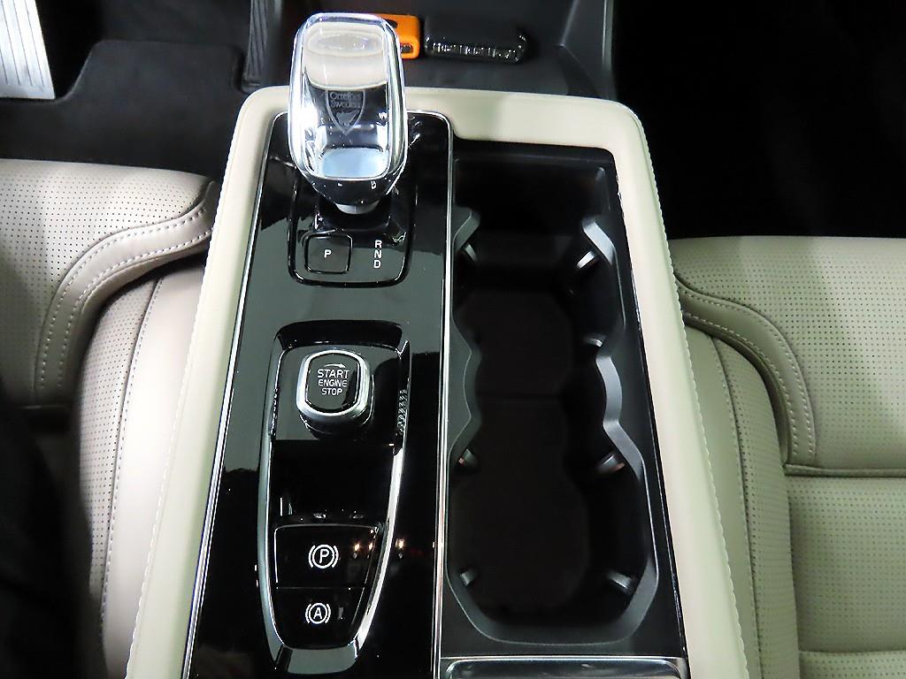 Volvo XC90 - Vista 10